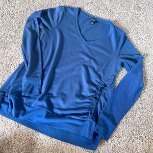 Simply Vera Vera wang v neck shirt